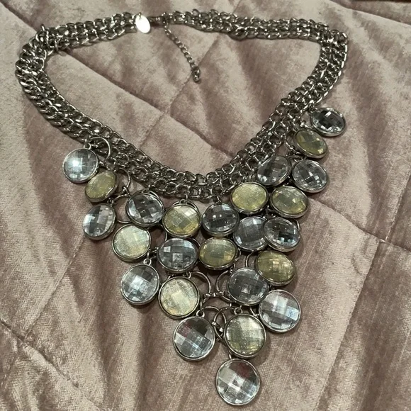 Flapper Style Statement Necklace by Charming Charlie - Picture 4 of 4